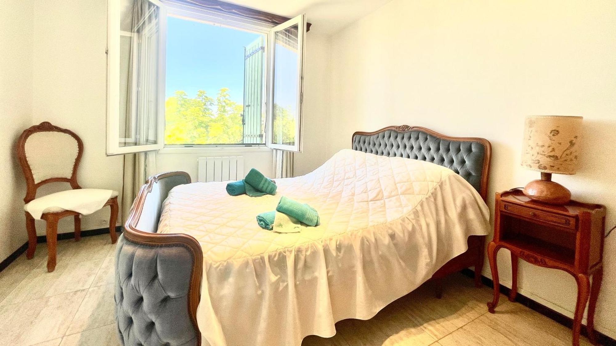 Rendez-Vous Avec Les Cigales - Gite 6 Personnes 100M2 - Piscine Privee - Climatisation Cheval-Blanc Buitenkant foto